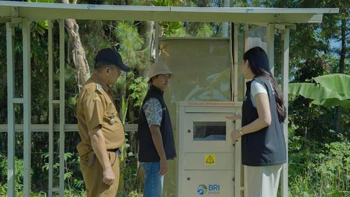 BRI Salurkan PLTS untuk Dukung Energi Bersih dan Pemberdayaan Desa Bojong