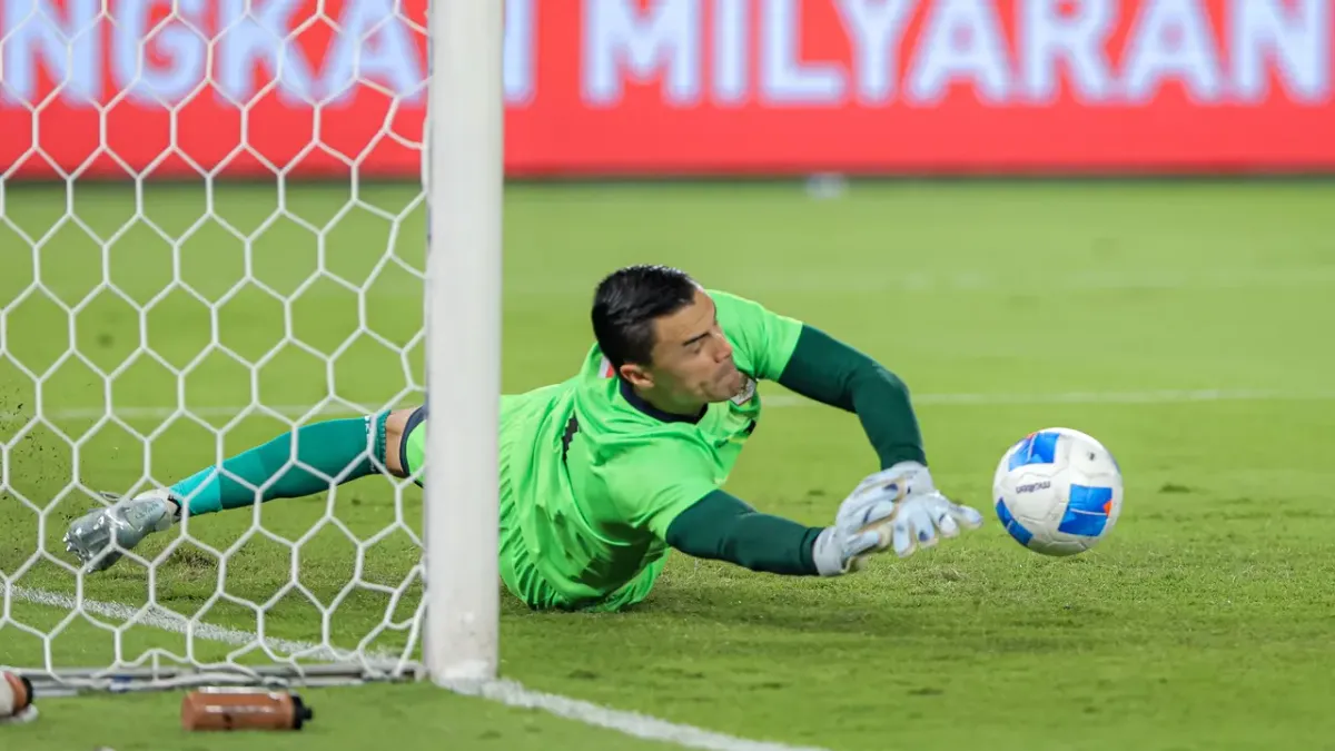Emil Audero Tampil Solid Jaga Gawang Como di Laga Uji Coba Lawan Liverpool