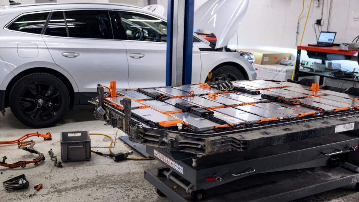 Pakar Unpad Sarankan Insentif EV Berbasis Kinerja dan TKDN, Bukan Jenis Baterai