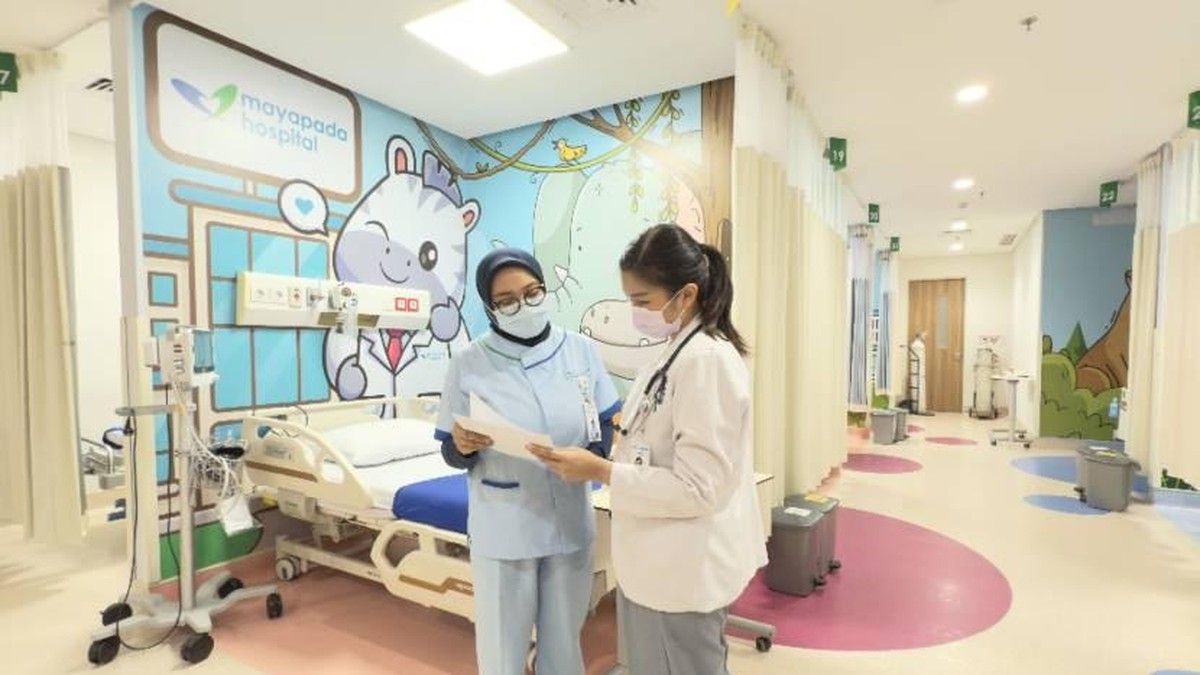 Anak dengan Demam Tinggi Mendapatkan Penanganan Cepat di Mayapada Hospital Jakarta Selatan