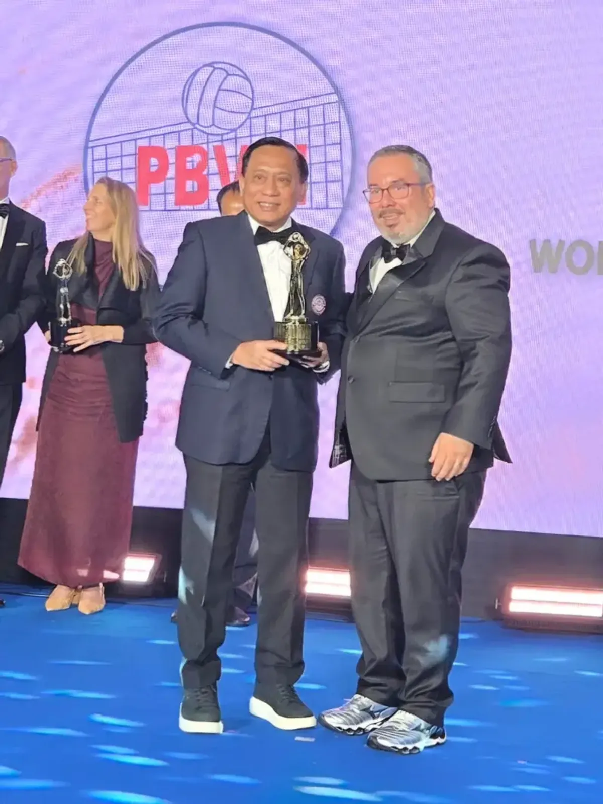 PP PBVSI Terima Penghargaan FIVB World Event 2025 di Bangkok