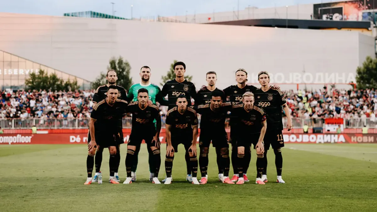 Maarten Paes Bawa Ajax Amsterdam Menang 4-1 di Debut Kompetisi Eropa
