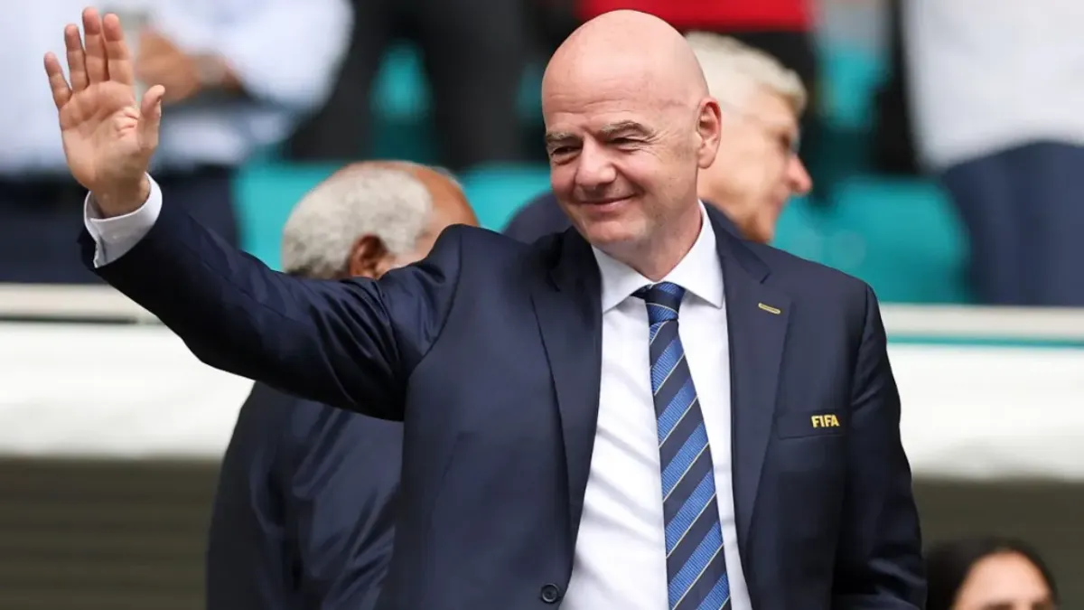 FIFA Memberhentikan COO Kevin Lamour Setelah Kritik Terhadap Presiden