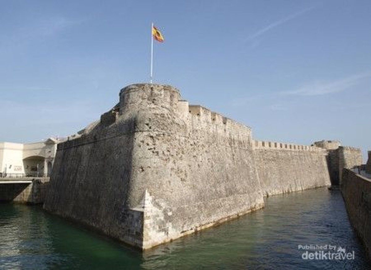 Ceuta Tawarkan Destinasi Bersejarah dan Panorama Menawan di Tengah Krisis Migran