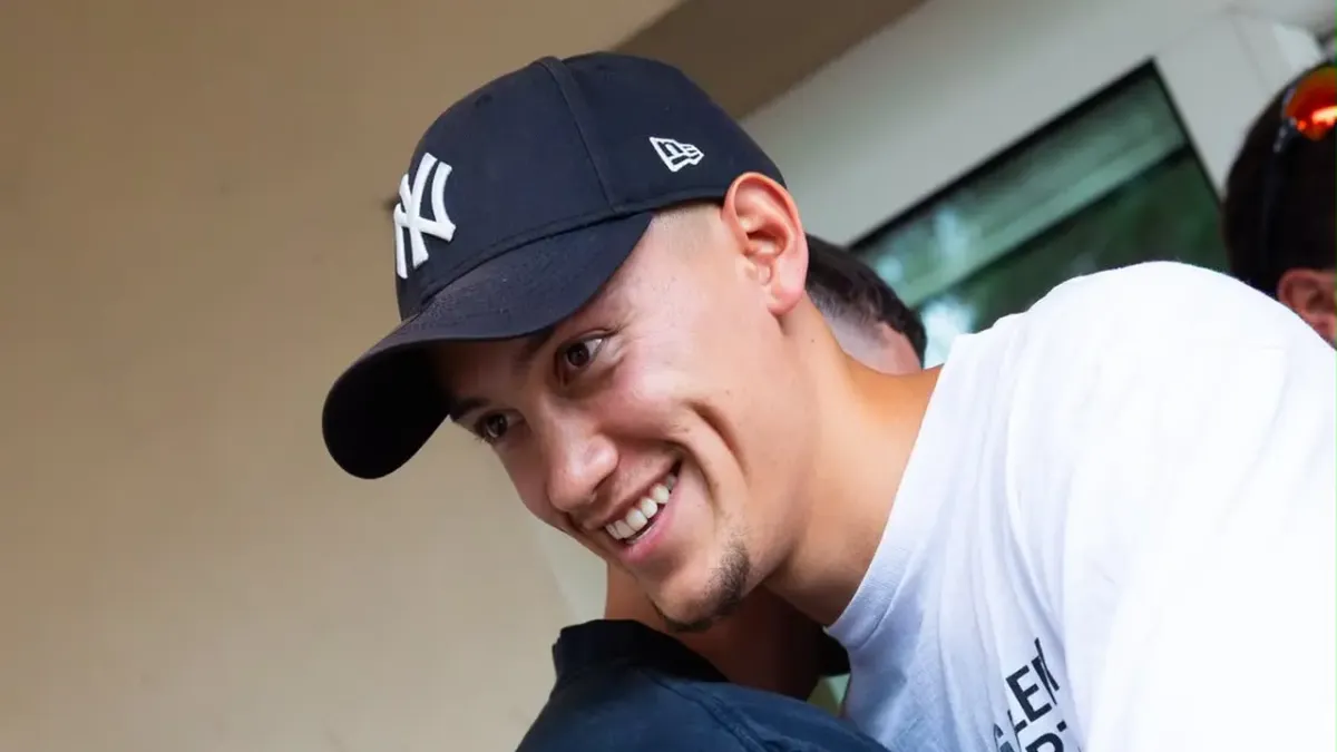 Jay Idzes Berpeluang Tampil di Laga Resmi Perdana Sassuolo Musim 2026/2027