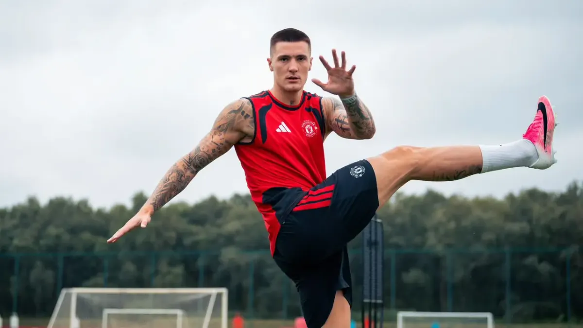 Benjamin Sesko Tampilkan Fisik Lebih Kekar di Latihan Pramusim MU