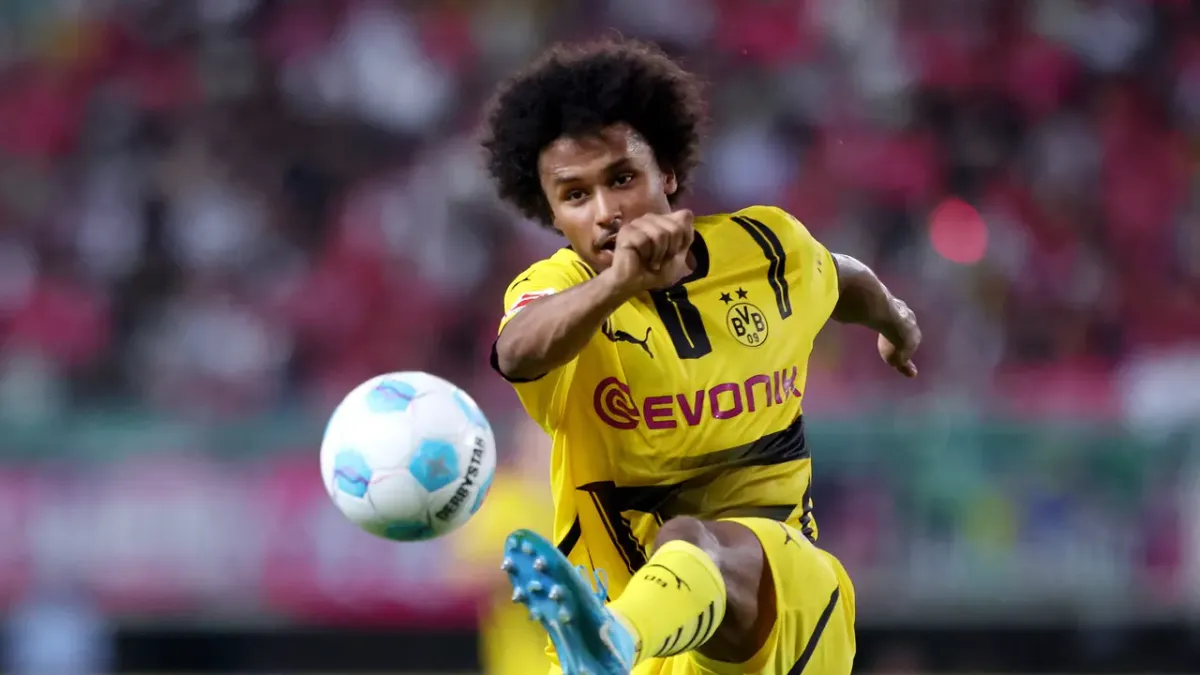 Barcelona Ajukan Tawaran Rekrut Karim Adeyemi dari Borussia Dortmund