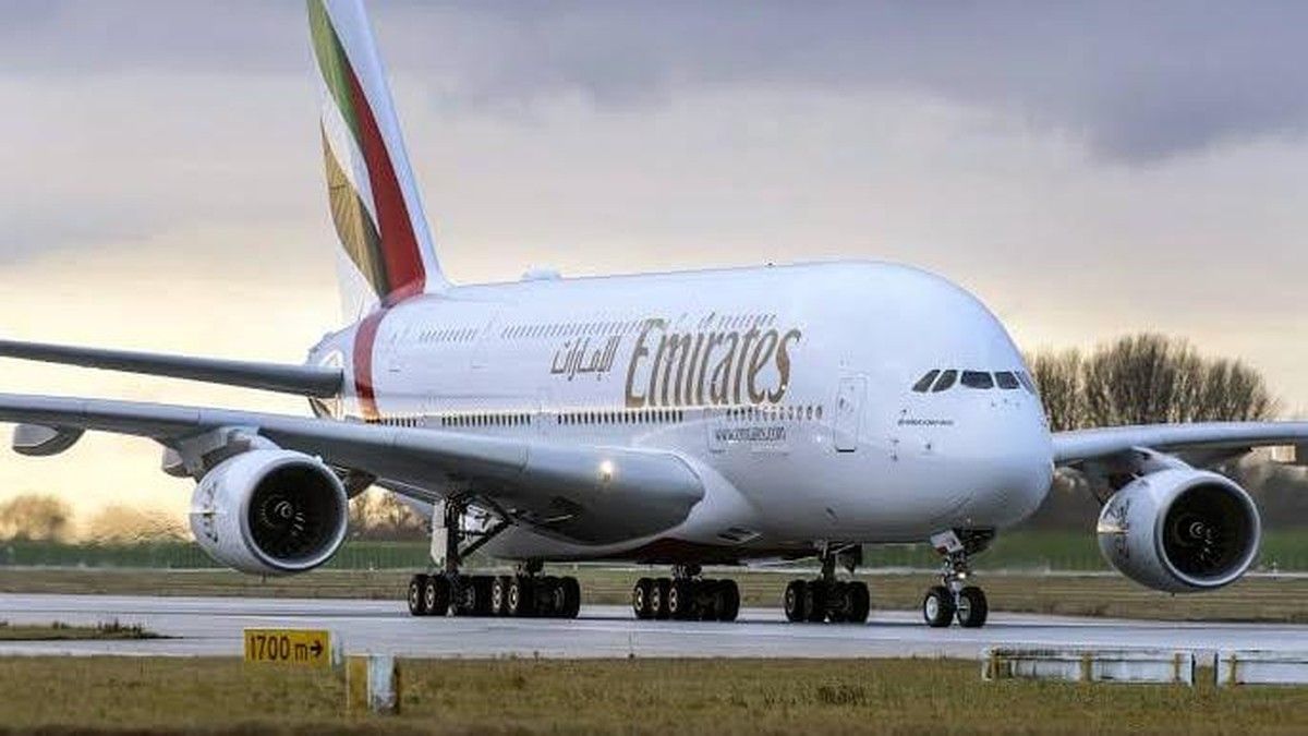Airbus A380 Emirates Mendarat Perdana di Bandara Soekarno-Hatta