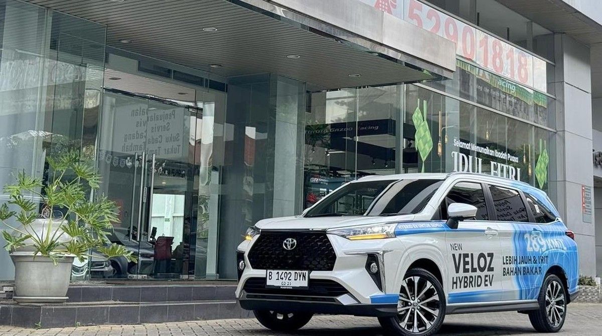 Toyota Laporkan Penjualan 16 Ribu Unit Veloz Hybrid di Indonesia