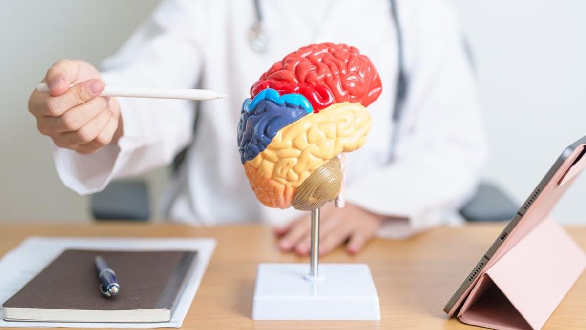 Wanita Alami Tumor Otak Setelah Awalnya Diduga Anxiety