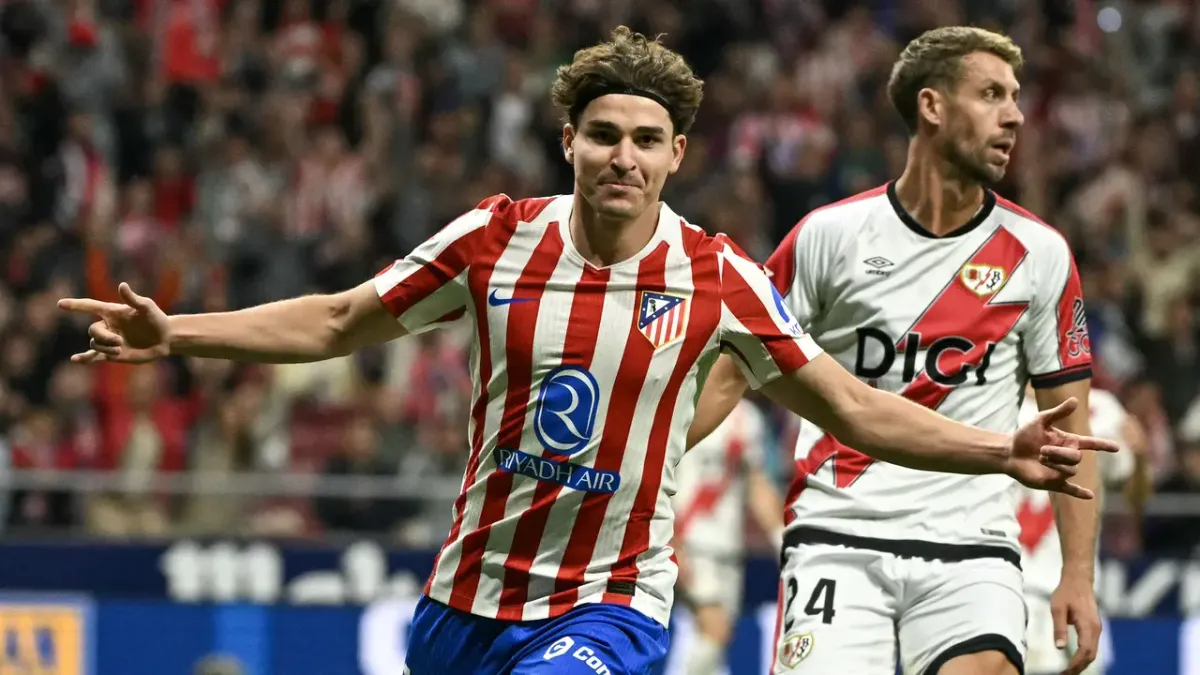 Presiden Atletico Tegaskan Tak Lepas Julian Alvarez di Bursa Transfer