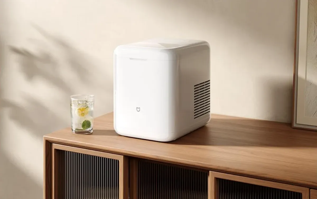 Xiaomi Luncurkan Mesin Pembuat Es dengan Lampu UV untuk Pembersihan Otomatis