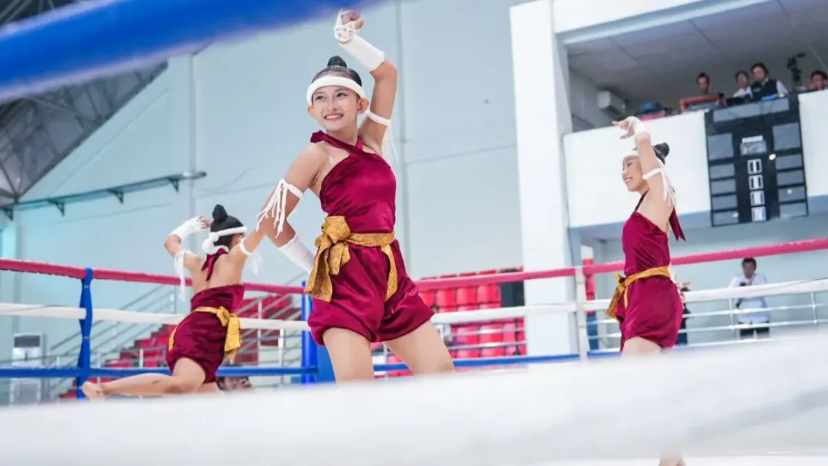 Nay Sunda Raih Dua Medali Emas di Kejuaraan Muaythai Nasional Bekasi