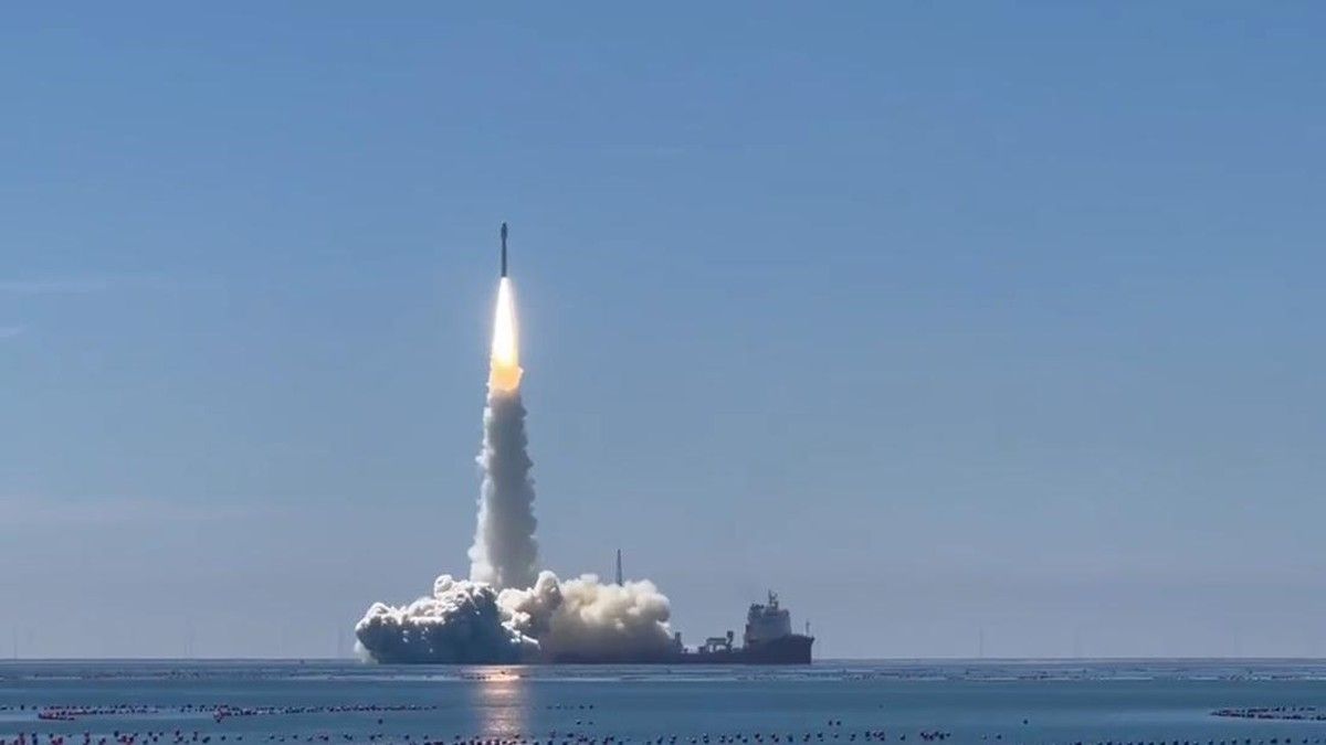 Pemprov Lampung Luncurkan Satelit Lampung-1 Berbasis AI dari China