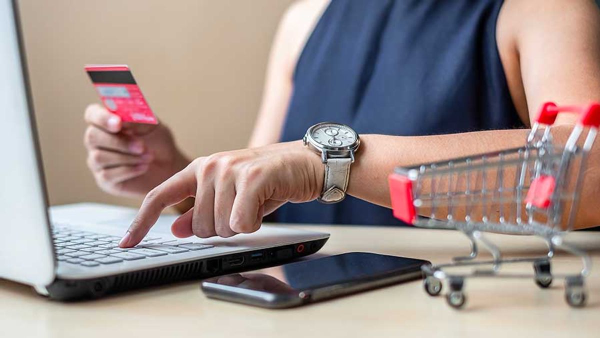 Kemenkeu Tunda Penerapan Pajak PPh Pasal 22 untuk Pedagang Online hingga November 2026