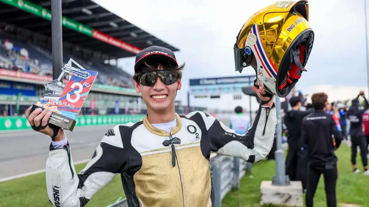 Ing Asavanund Bersaing di Yamaha R3 BLU CRU Asia-Pacific Championship Mandalika