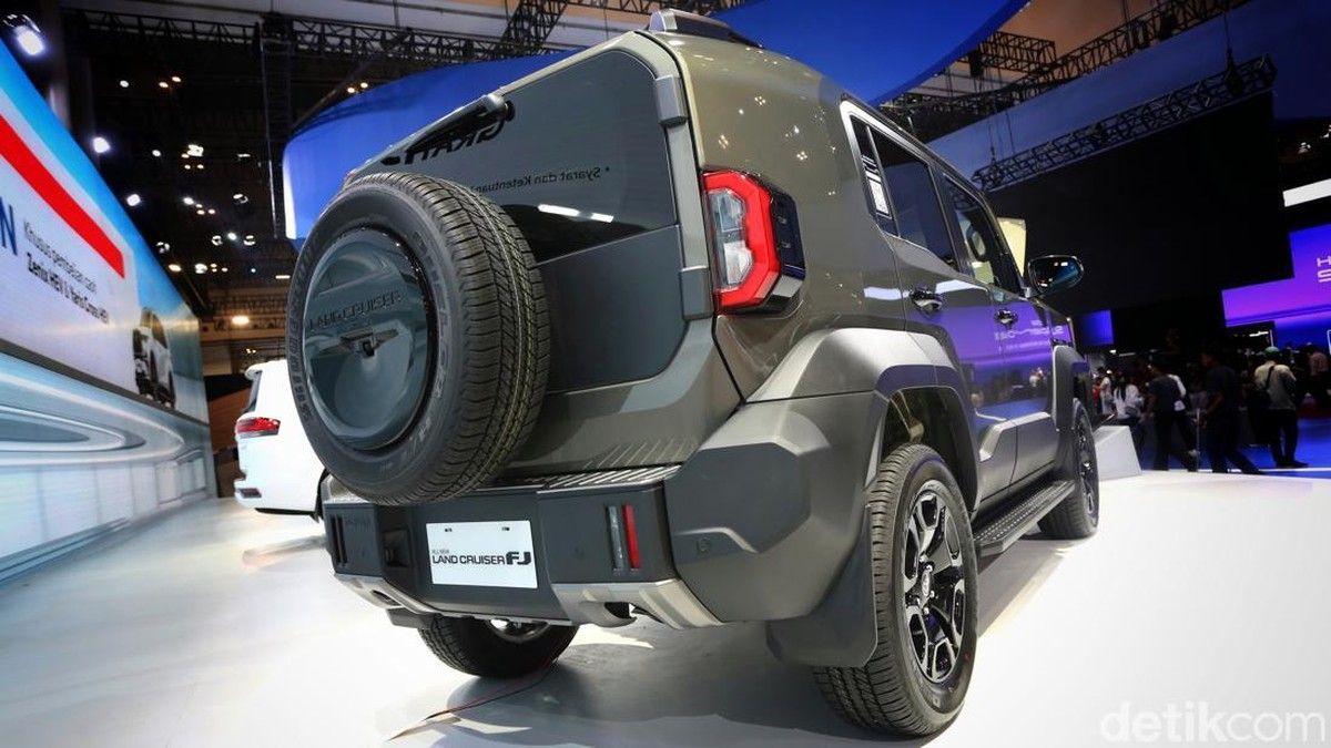 Toyota Pamerkan Land Cruiser FJ di GIIAS 2026, Harga Masih Dirahasiakan