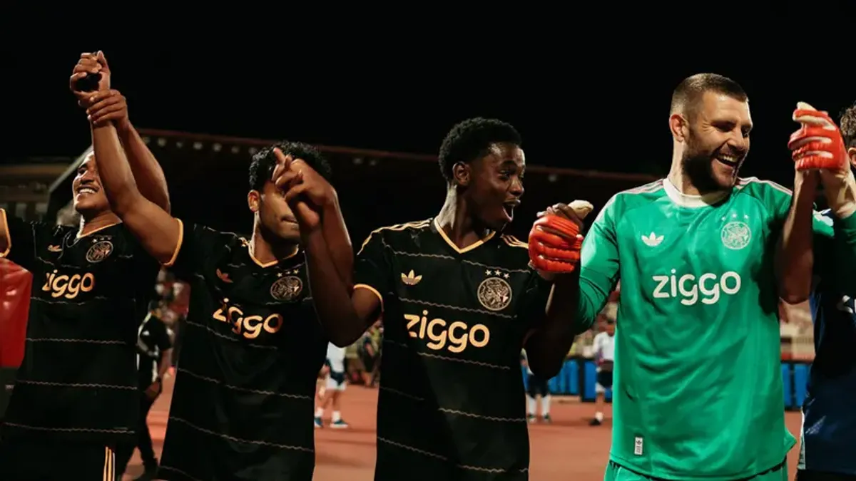 Ajax Kalahkan FK Vojvodina 4-1 di Kualifikasi Conference League