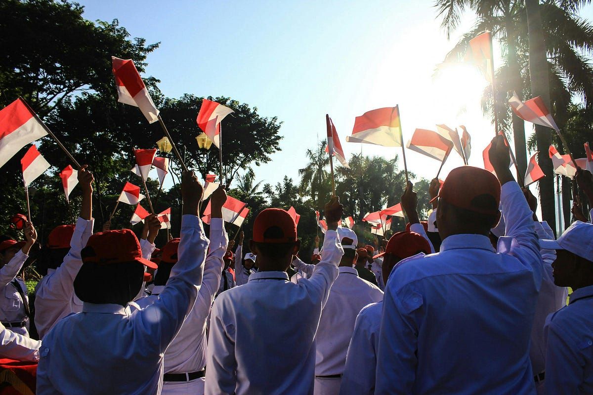 Contoh Pengingkaran Kewajiban Bela Negara yang Merugikan Bangsa