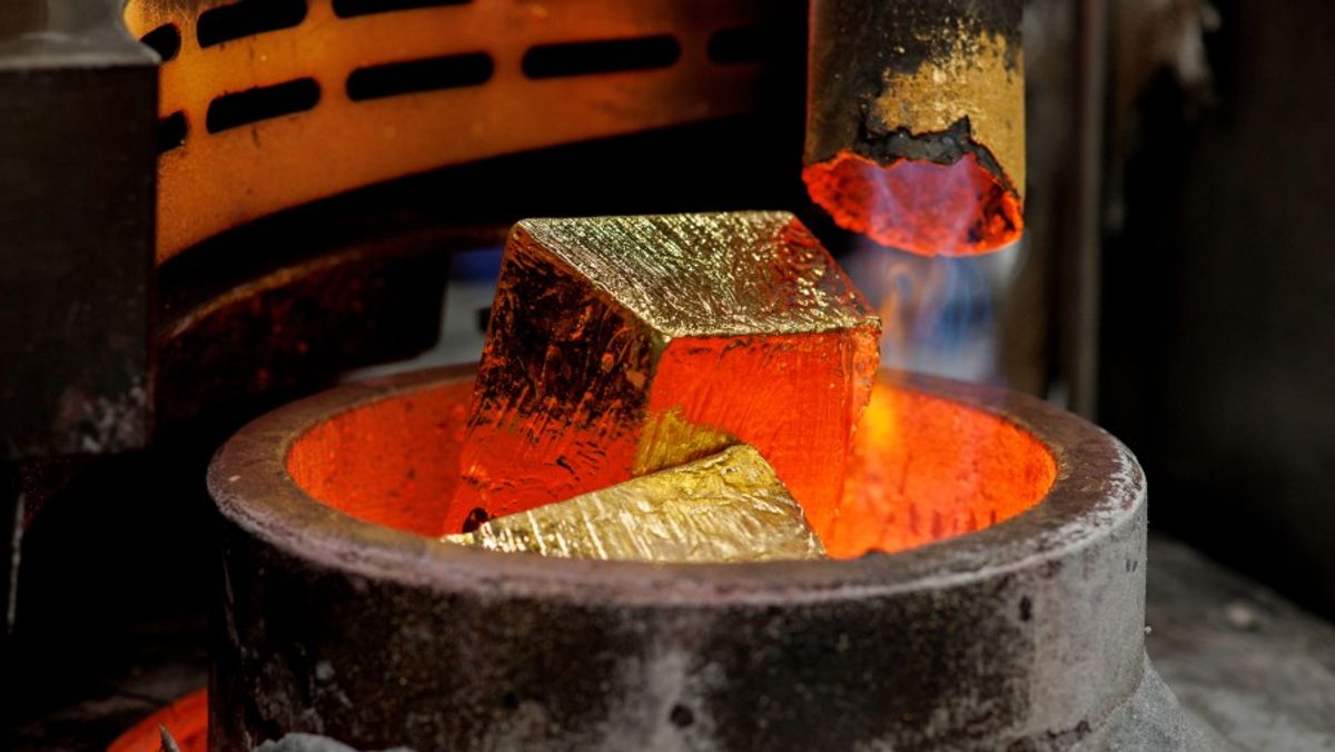 Harga Emas Mendekati Level Tertinggi Tiga Bulan Pasca Intervensi Keuangan AS