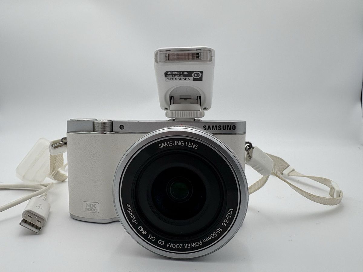 Samsung Galaxy NX 20MP dengan Android 4.2: Kamera Mirrorless Terobosan 2026