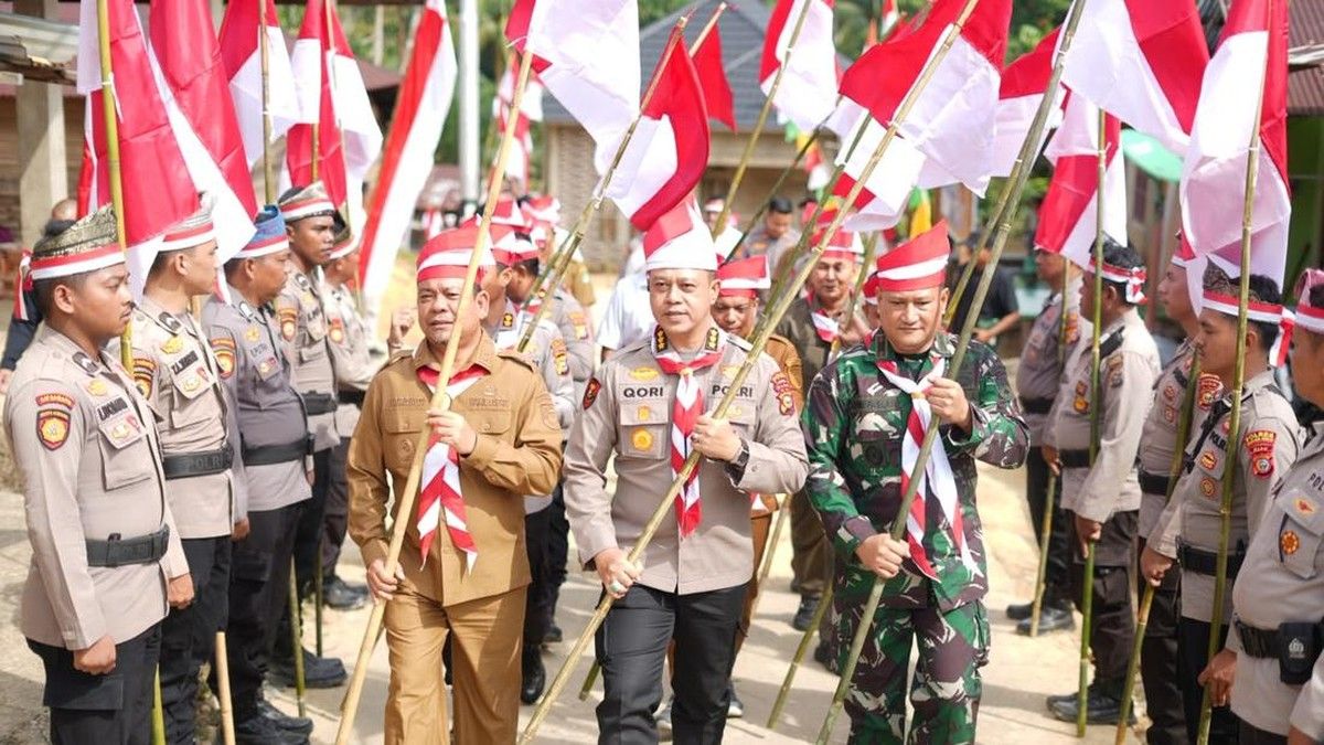 Polda Riau Salurkan Bantuan Sosial ke Desa Terpencil di Rokan Hulu