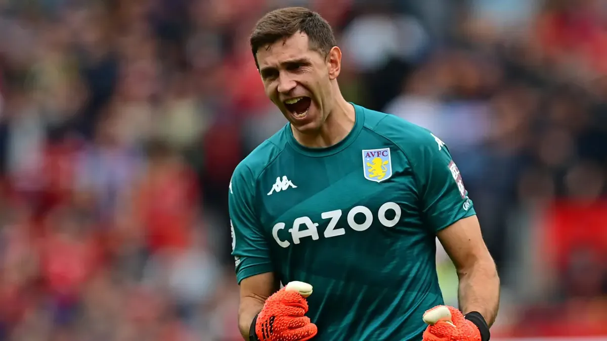 Aston Villa Tolak Tawaran Juventus untuk Emiliano Martinez di Bursa Transfer