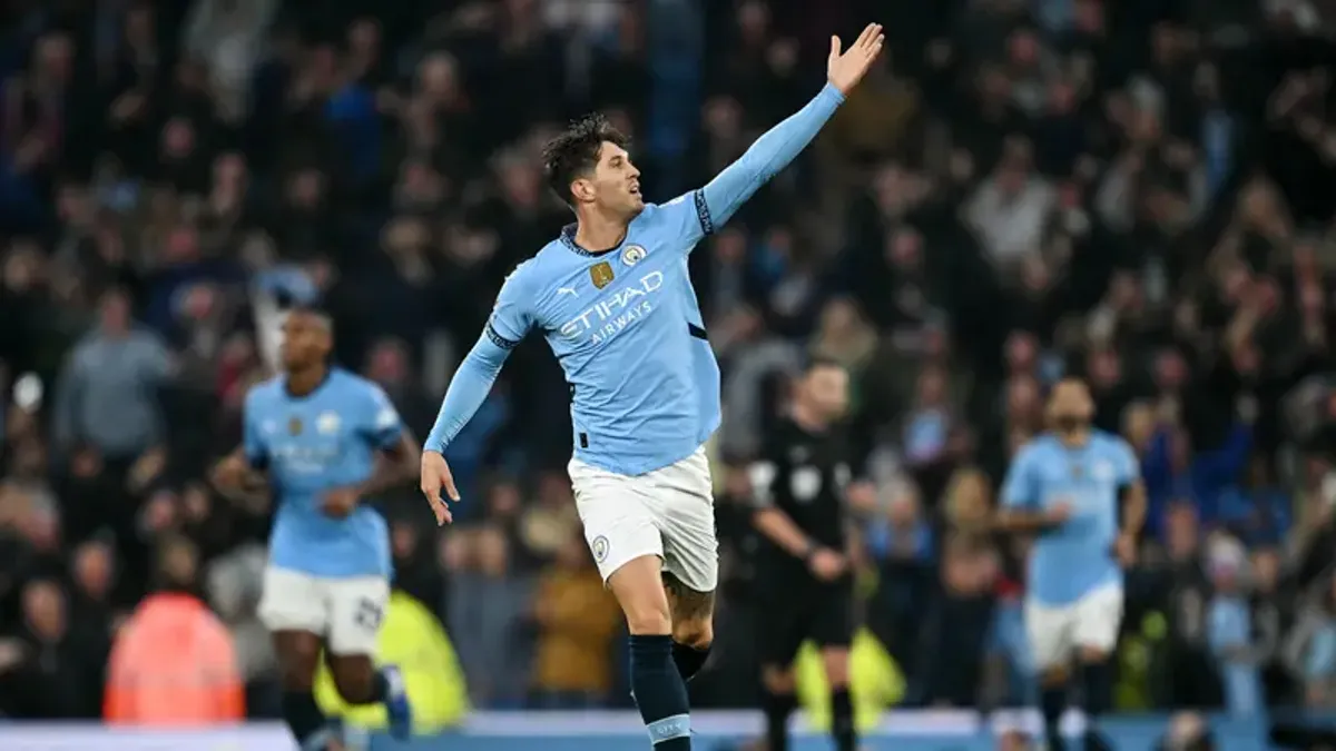 Inter Milan Amankan John Stones dengan Transfer Bebas