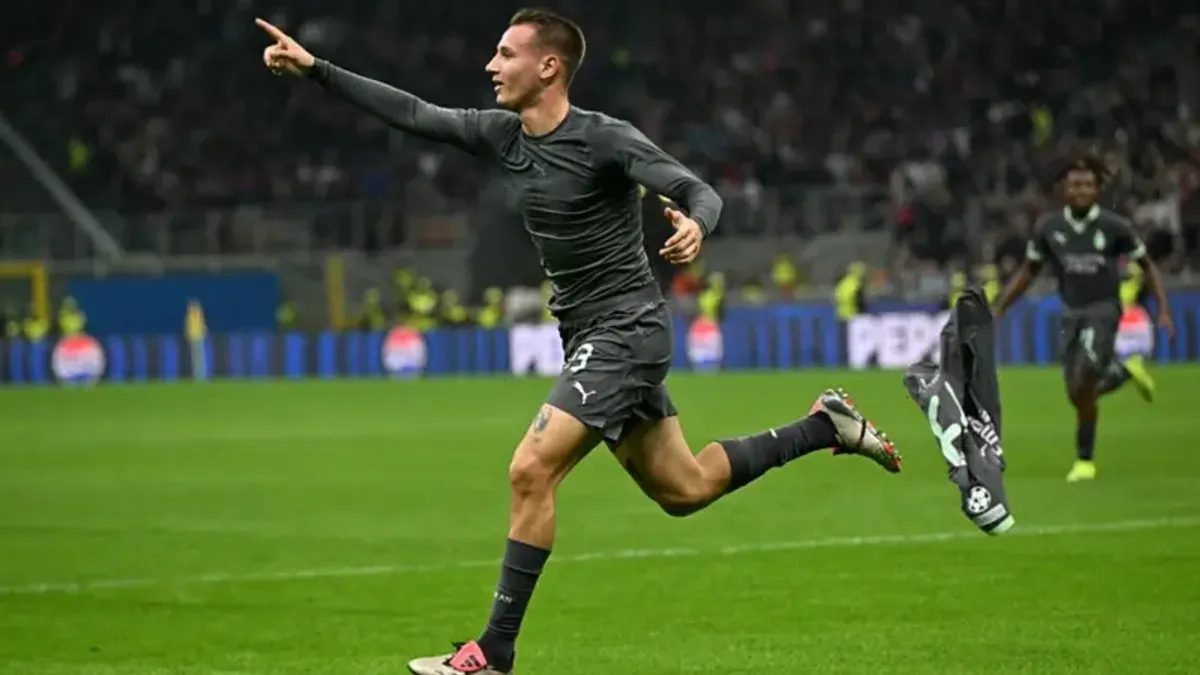 Francesco Camarda Perkuat Posisi di AC Milan Setelah Cetak Dua Gol Lawan Celtic