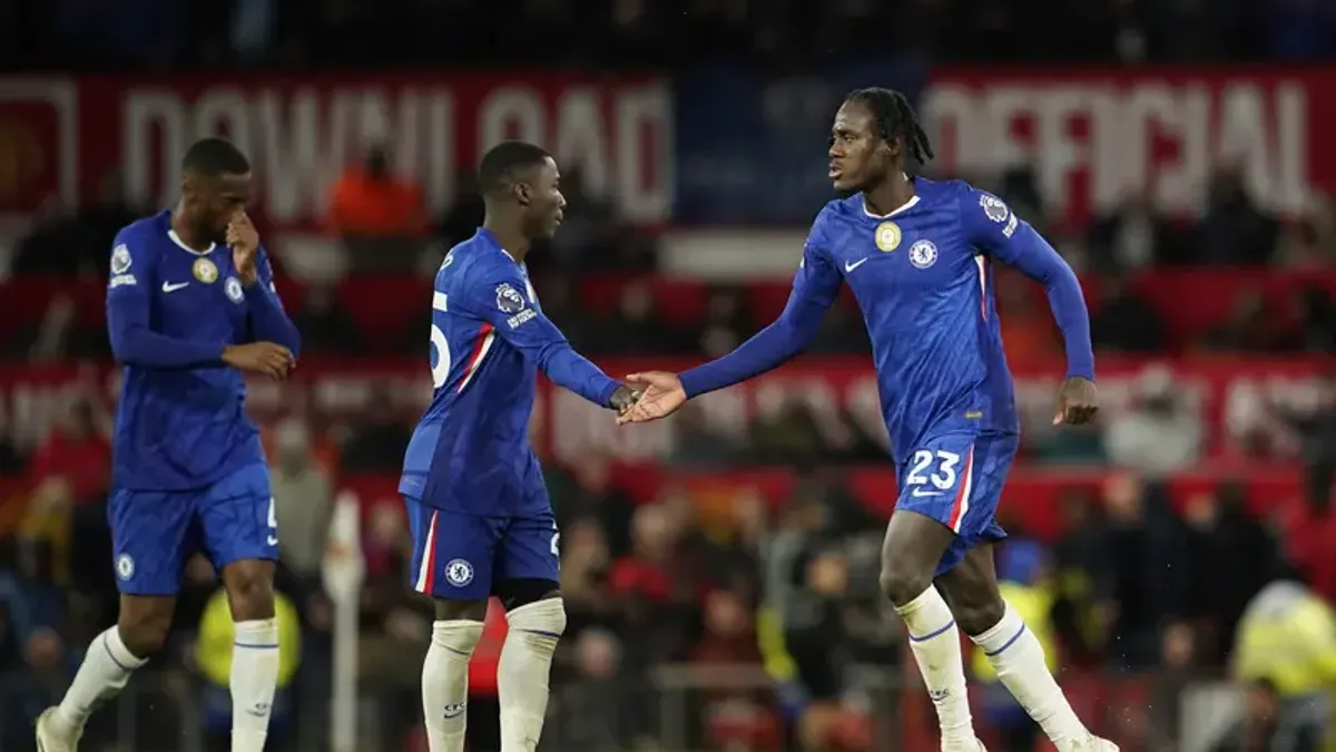 Chelsea Hampir Selesaikan Transfer Trevoh Chalobah ke Como