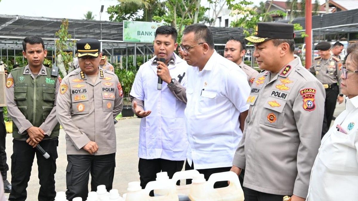 Bripda Muhammad Putra Aulia Kembangkan Pupuk Ramah Lingkungan di Polda Riau