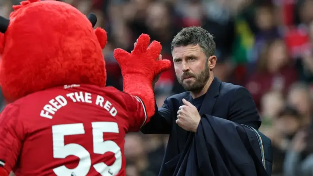 Michael Carrick Berikan Kesempatan Shea Lacey di Skuad Utama MU Paruh Musim Pertama