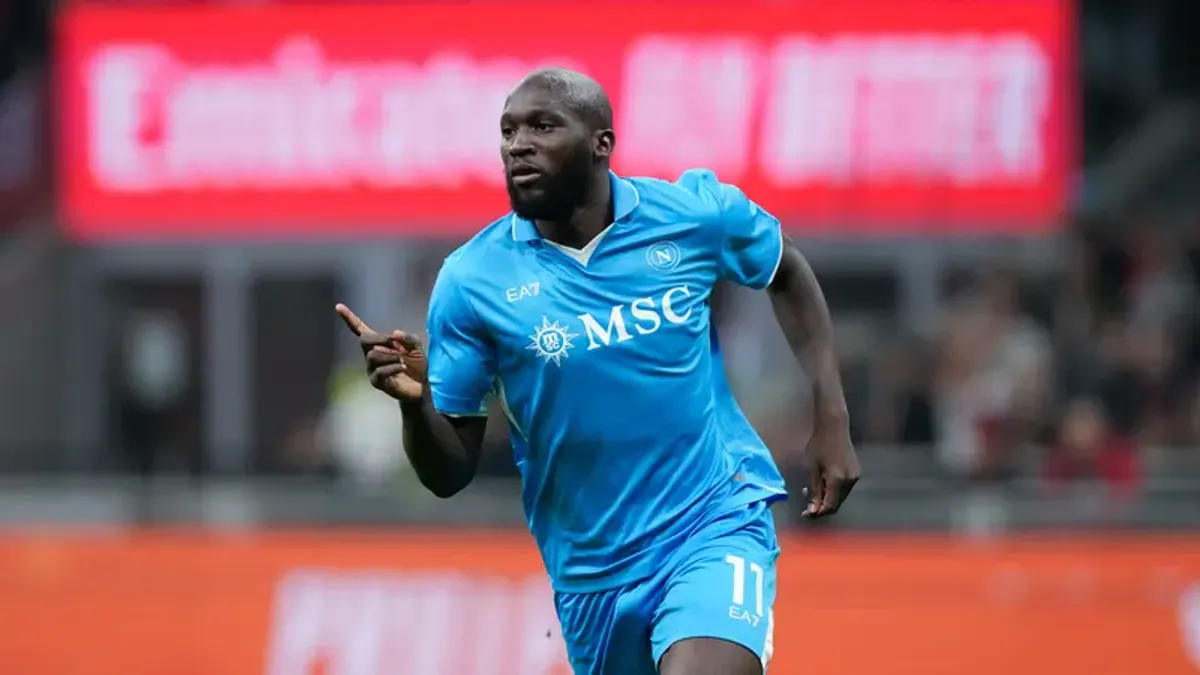 Romelu Lukaku Resmi Bergabung dengan Fenerbahce dari Napoli