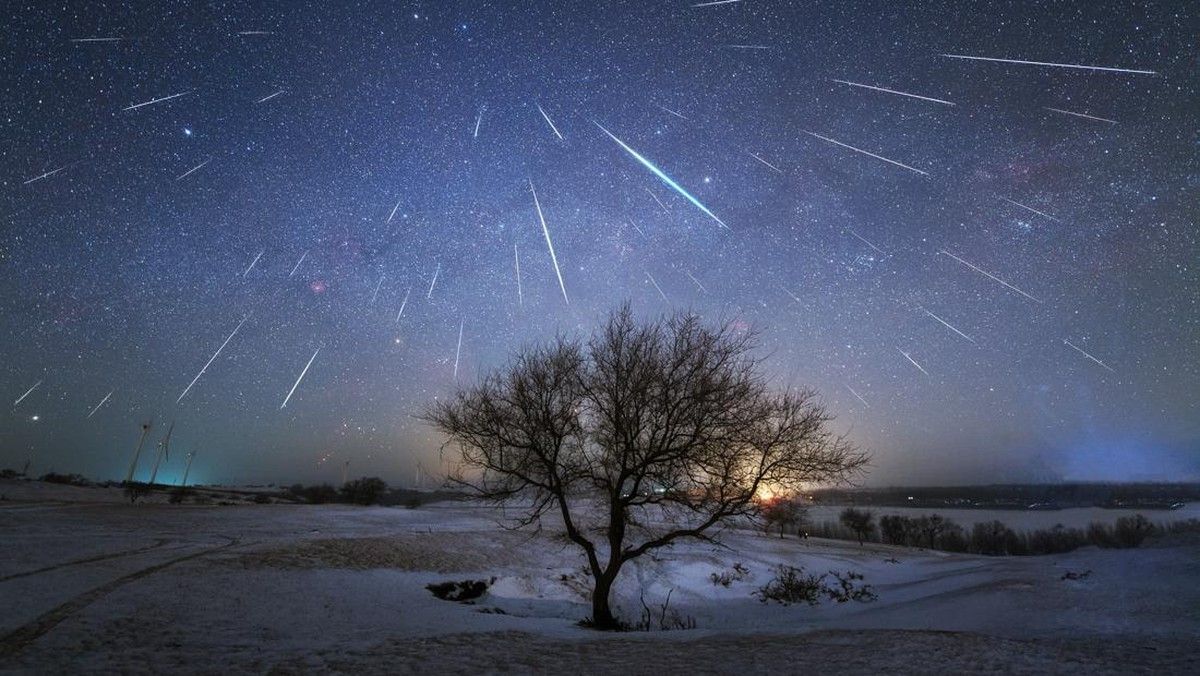 Fenomena Astronomi Agustus 2026 Hadirkan Hujan Meteor dan Gerhana