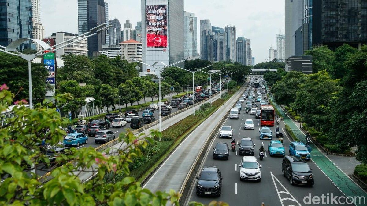 DPRD DKI Jakarta Usulkan Pajak Kendaraan Listrik untuk Tambah PAD