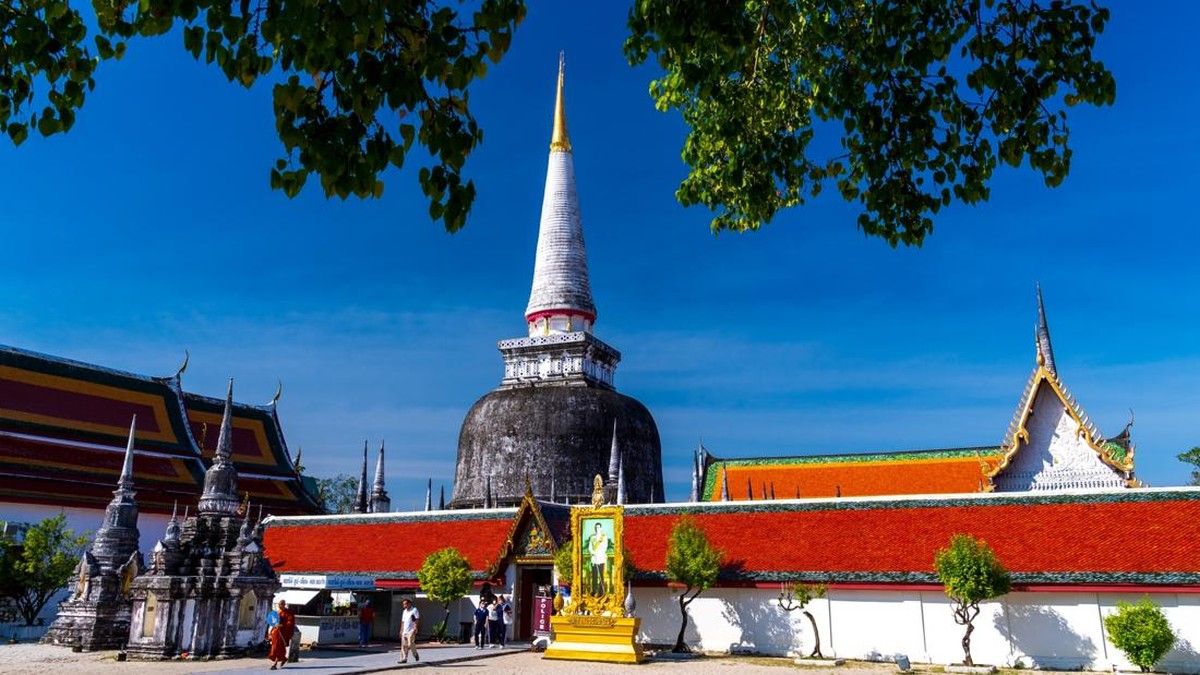 UNESCO Lindungi Wat Phra Mahathat Woramahawihan di Thailand