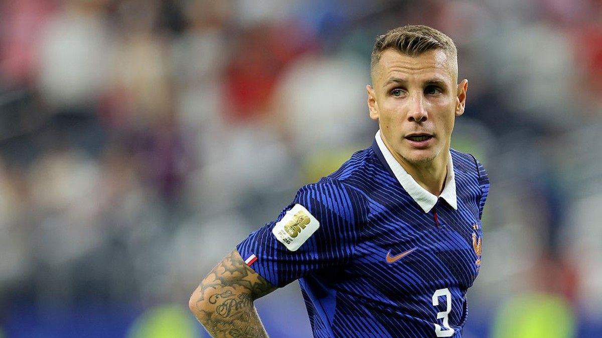 Lucas Digne Kembali ke PSG Setelah 10 Tahun Berkelana