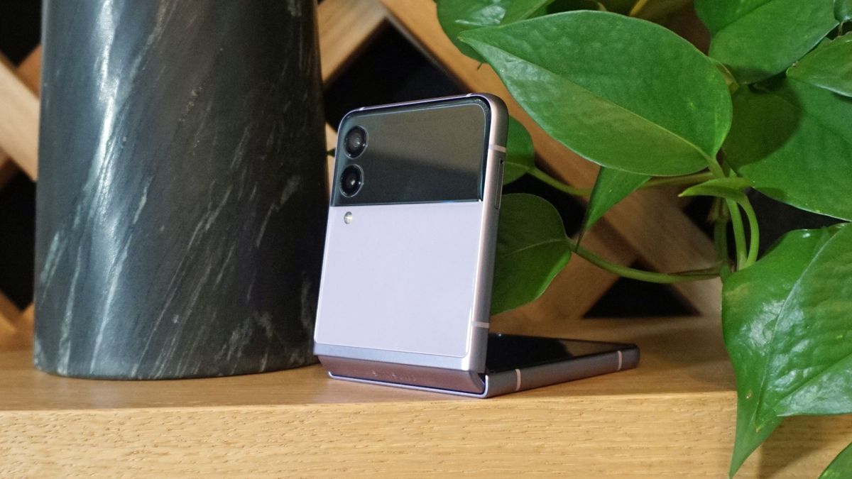 Samsung Galaxy Z Flip3: Lipatan Inovasi dengan Harga yang Kompetitif 2026