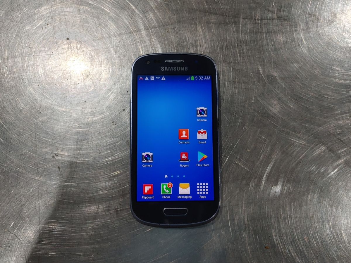 Samsung Galaxy V2 Tetap Jadi Pilihan dengan Spesifikasi Terbatas di 2026