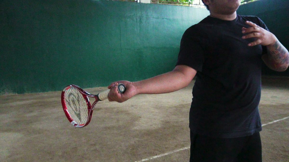 Cara dan Teknik Memukul yang Baik untuk Hasil Maksimal Saat Ini