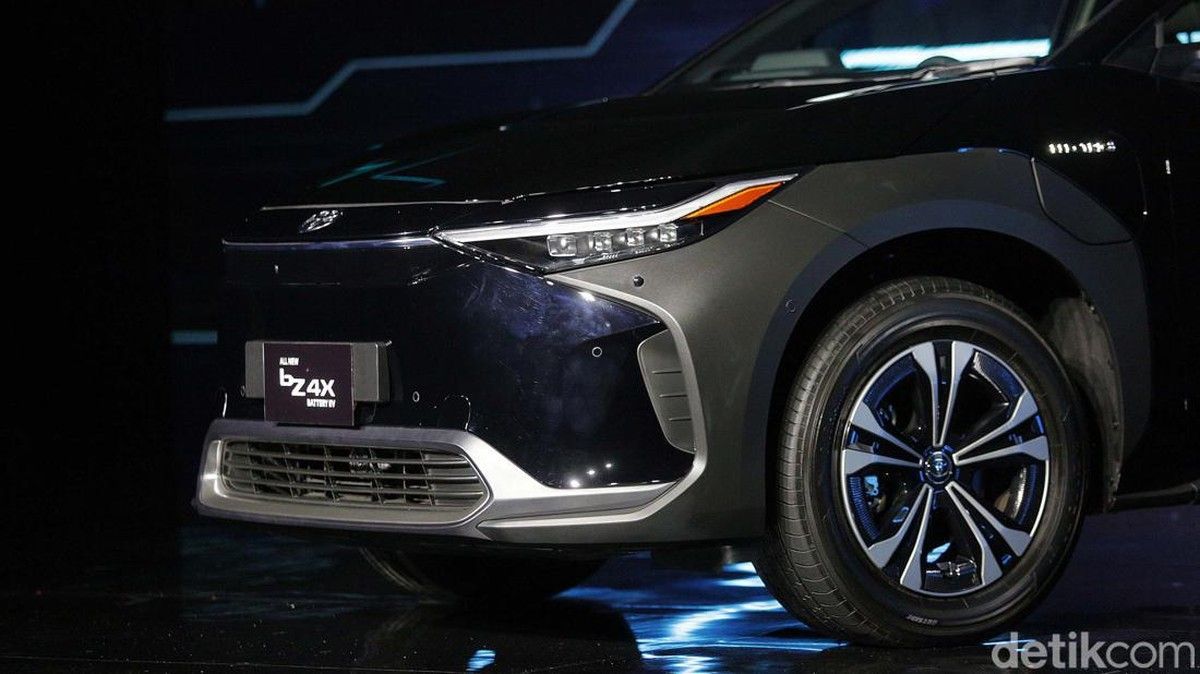 Pemerintah Tokyo Turunkan Harga Toyota bZ4X dengan Subsidi Mobil Listrik