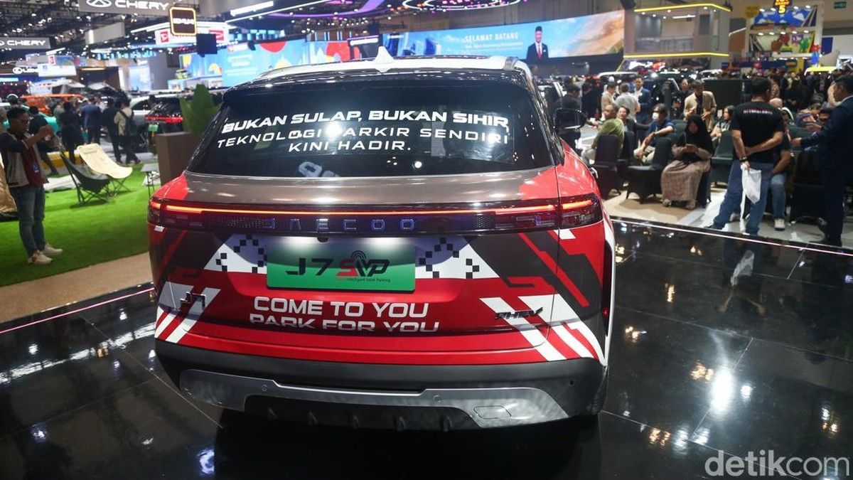 Jaecoo Luncurkan Mobil J7 dengan Teknologi Parkir Mandiri di GIIAS 2026