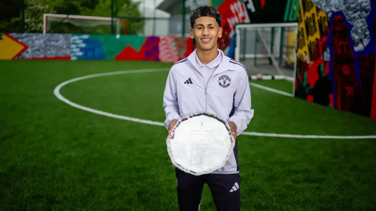 Manchester United Siapkan Kontrak Khusus untuk JJ Gabriel di 2026