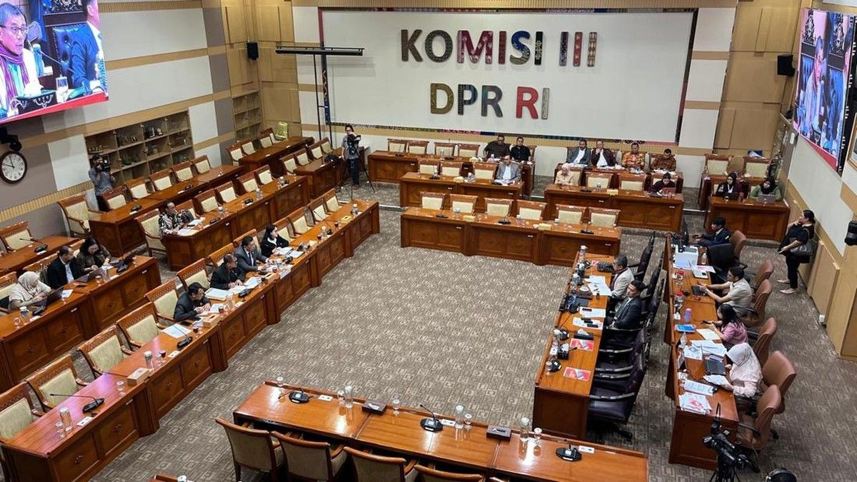 Komisi III DPR Gelar Uji Kelayakan Calon Hakim Agung dan Ad Hoc MA