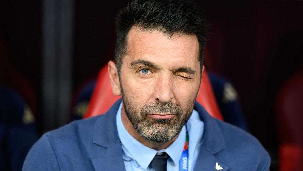 Gianluigi Buffon Nilai Guglielmo Vicario dan Zion Suzuki Calon Kiper Juventus