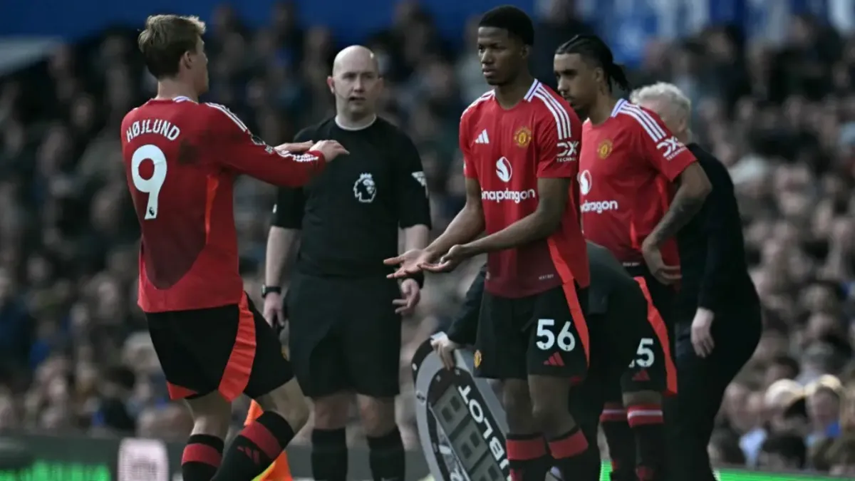 Manchester United Siapkan Peminjaman Chido Obi untuk Musim 2026/2027