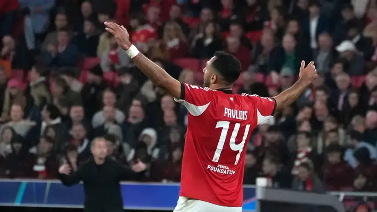 Barcelona Pertimbangkan Vangelis Pavlidis Jika Gagal Dapatkan Julian Alvarez