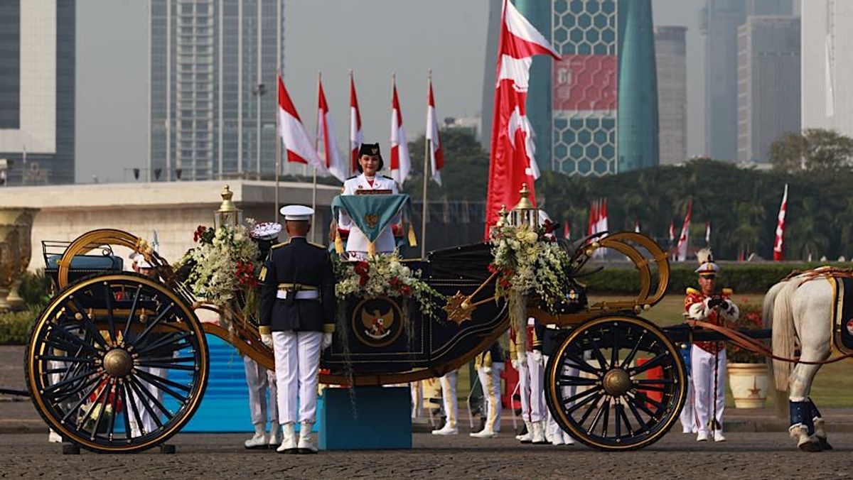 Masyarakat Padati Istana Merdeka dalam Peringatan HUT ke-81 RI