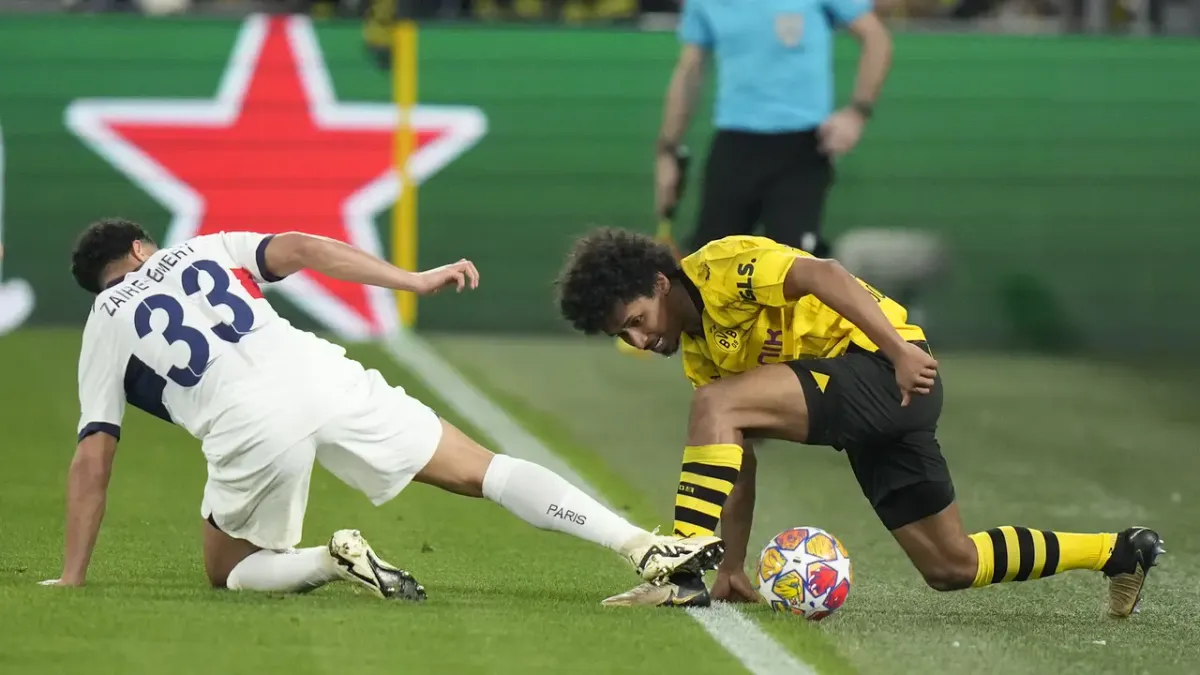 Barcelona Negosiasi Transfer Karim Adeyemi dari Borussia Dortmund