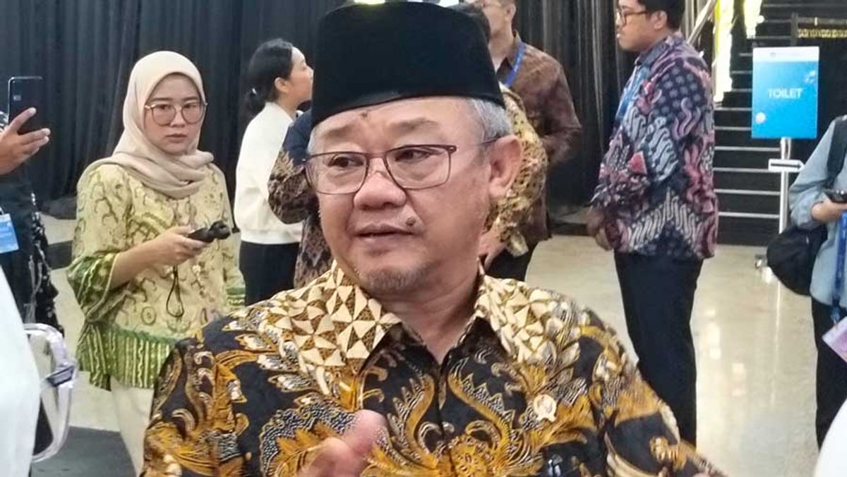 Mendikdasmen Mulai Cetak Ulang Buku Pelajaran Sesuai Standar Baru